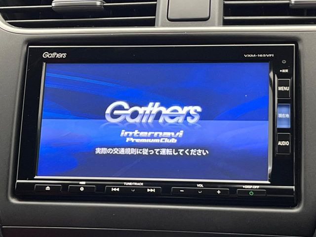 �y�����i�r�z�l�C�̏����i�r�𑕔����Ă���܂��B�i�r�̎g���₷���͂������A�I�[�f�B�I�@�\���[��!�L�����v�◷�s�͂������A�ʋ΂┃�����ȂǕ��i�̃h���C�u���y�����Ȃ�͂���