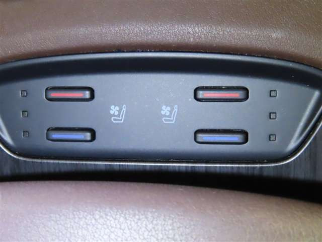 ハリアー2.5 ハイブリッド E-Four Z レザーパッケージ 4WD