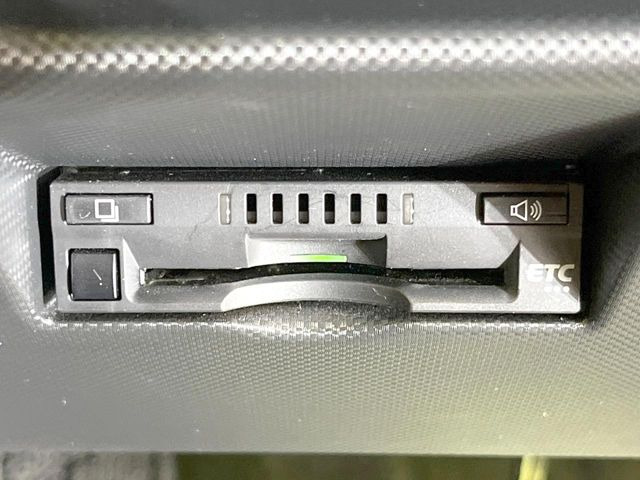 【ETC】高速道路の料金所をストレスなく通過!話題のスポットやサービスエリアに多い「スマートIC」利用時は必須のアイテムです。当店でセットアップを実施、ご納車当日からすぐにご利用いただけます!