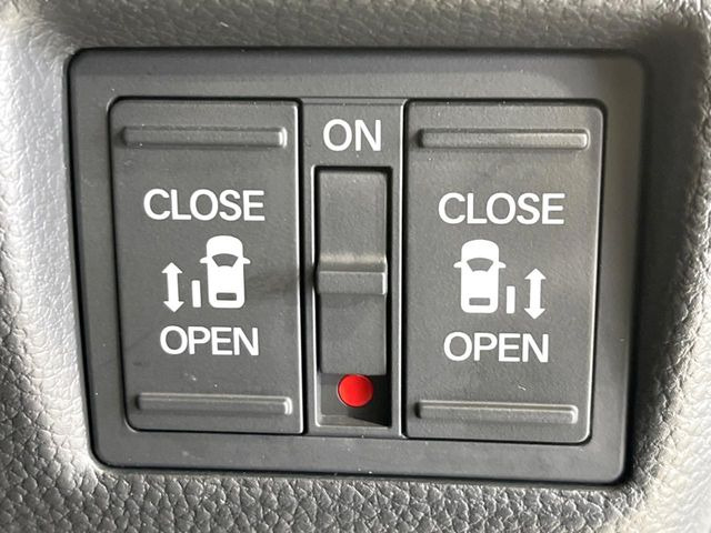 �y�����p���[�X���C�h�h�A�z�X�}�[�g�L�[��^�]�Ȃ̃X�C�b�`�Ō�ȗ����X���C�h�h�A�̊J���\���d��������͂����ăh�A���J����K�v�������A�����Ȃ��q�l�ł��ȒP�ɊJ���߂ł����K�ł���