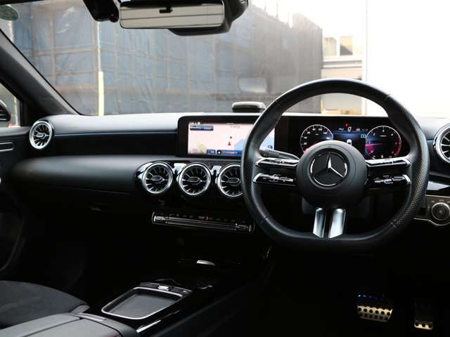 AクラスセダンA200d AMGラインパッケージ