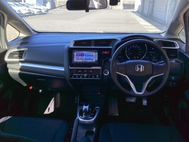 フィット1.5 ハイブリッド Fパッケージ