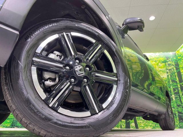 �y����16�C���`�A���~�z�C�[���z�O�ςɃ}�b�`���������A���~�z�C�[���𑕒����Ă���܂��B�e��ЊO�A���~�z�C�[����A�X�^�b�h���X�^�C�����戵�����Ă���܂��B���񂲑��k����������