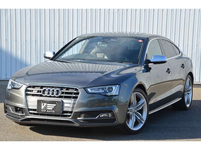 S5スポーツバック3.0 4WD