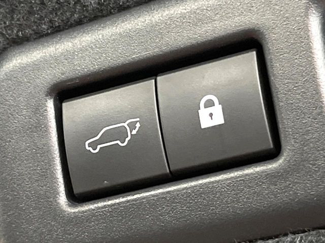 �y�p���[�o�b�N�h�A�z�X�}�[�g�L�[��^�]�Ȃ̃{�^�������������Ń��A�Q�[�g�������ŊJ���܂�!�ו��������Ă��鎞��A�����ʒu�ɂ���o�b�N�h�A��߂�ۂɕ֗��ȋ@�\�ł���