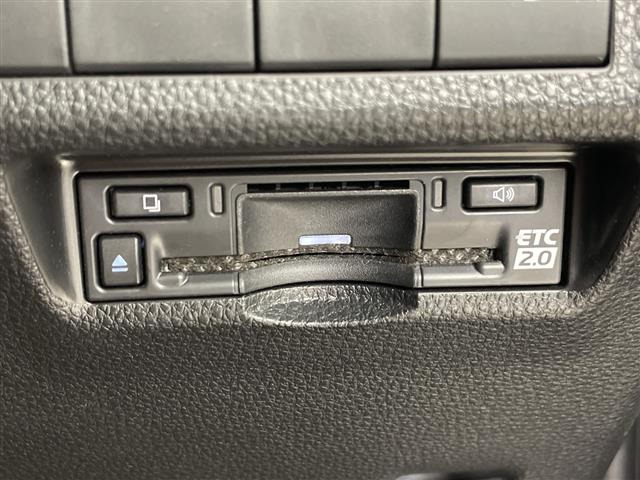 RAV42.5 ハイブリッド アドベンチャー E-Four 4WD