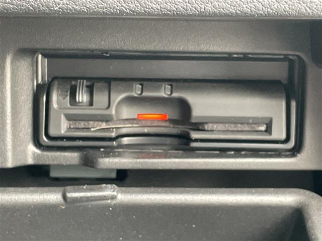 セレナ2.0 ハイウェイスター プロパイロット エディション