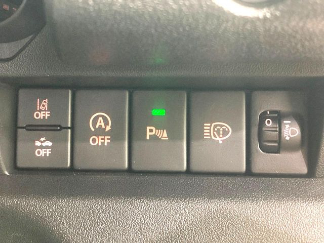 �y�X�Y�L �Z�[�t�e�B�T�|�[�g�z���s���ɑO���̎ԗ�����F�����A�Փ˂������Ȏ��͌x��ƃu���[�L�ŏՓˉ���Ɣ�Q�y�����A�V�X�g�B�����S�Ƀh���C�u�����y���݂��������܂��B