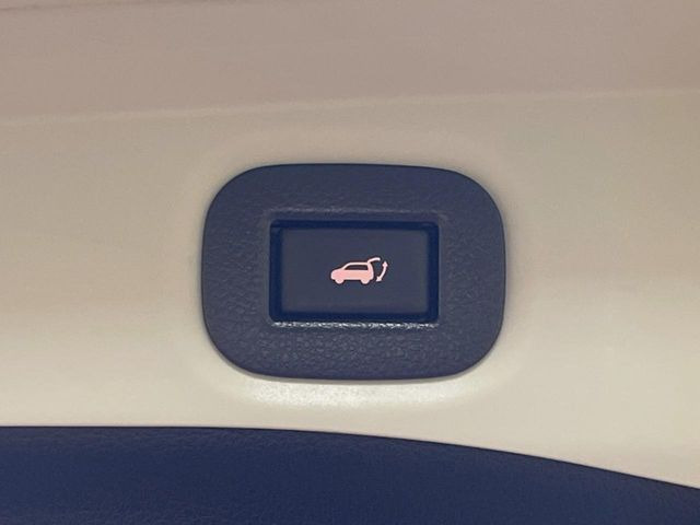 �y�p���[�o�b�N�h�A�z�X�}�[�g�L�[��^�]�Ȃ̃{�^�������������Ń��A�Q�[�g�������ŊJ���܂�!�ו��������Ă��鎞��A�����ʒu�ɂ���o�b�N�h�A��߂�ۂɕ֗��ȋ@�\�ł���