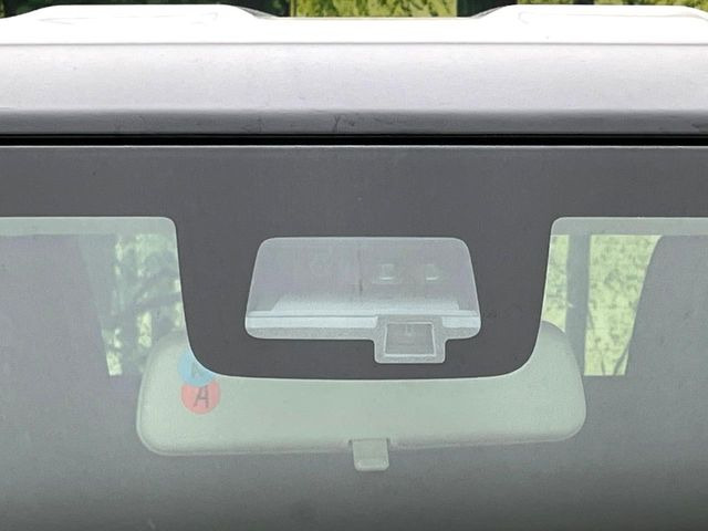 �y�X�Y�L �Z�[�t�e�B�T�|�[�g�z���s���ɑO���̎ԗ�����F�����A�Փ˂������Ȏ��͌x��ƃu���[�L�ŏՓˉ���Ɣ�Q�y�����A�V�X�g�B�����S�Ƀh���C�u�����y���݂��������܂��B