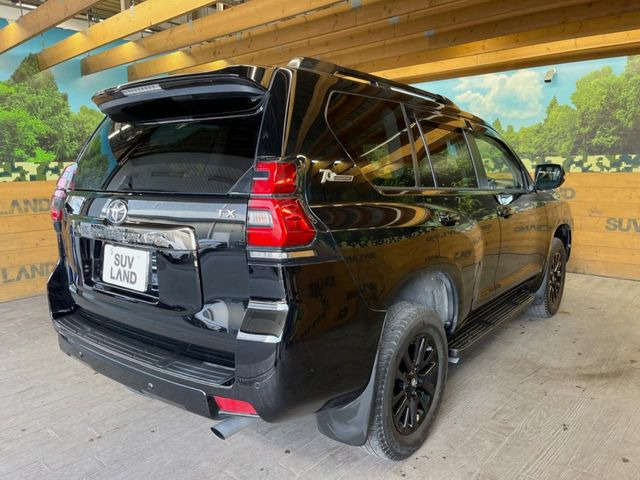 ☆全国のネクステージからお取り寄せが可能※!遠方の店舗に展示してあるクルマが気になる場合も、最寄りの店舗でご覧いただくことが可能です!是非私たちに要望をお聞かせください!※別途費用