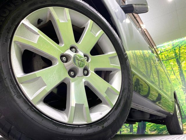 �y����18�C���`�A���~�z�C�[���z�O�ςɃ}�b�`���������A���~�z�C�[���𑕒����Ă���܂��B�e��ЊO�A���~�z�C�[����A�X�^�b�h���X�^�C�����戵�����Ă���܂��B���񂲑��k����������