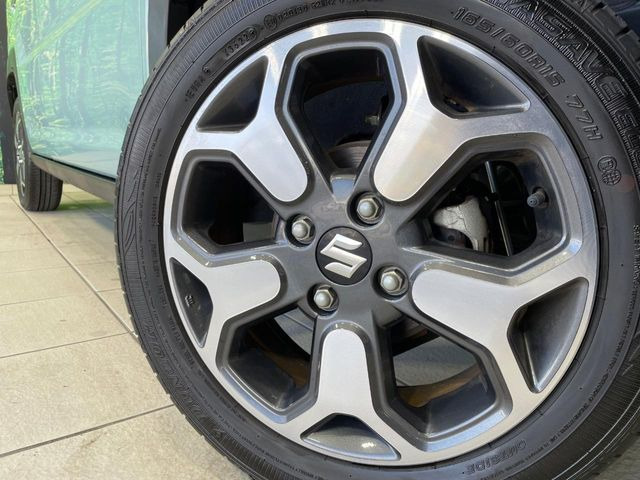 �y����15�C���`�A���~�z�C�[���z�O�ςɃ}�b�`���������A���~�z�C�[���𑕒����Ă���܂��B�e��ЊO�A���~�z�C�[����A�X�^�b�h���X�^�C�����戵�����Ă���܂��B���񂲑��k����������