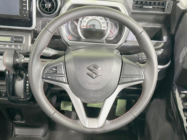 �y�����v�����X�e�A�����O�z�㎿�Ȋv���g�p���邱�ƂŁA��ɂ����������݂ƂĂ��^�]���₷���n���h���ł���