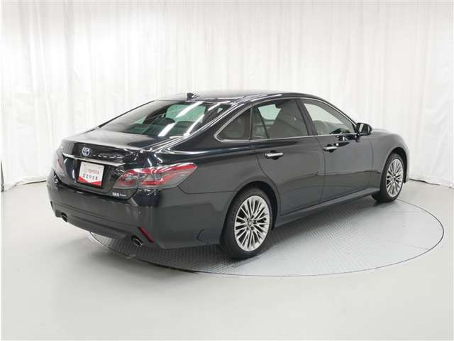 クラウンハイブリッド 2.5 S Four エレガンス スタイルIII 4WD