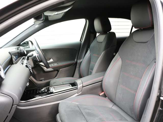 AクラスセダンA200d AMGラインパッケージ