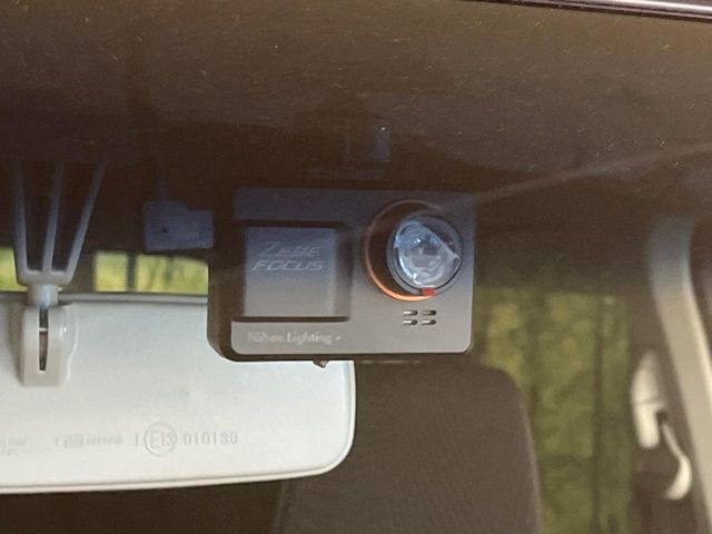 �y�h���C�u���R�[�_�[�z�h���C�u���R�[�_�[����!���s���͂������A������^�]�⎖�̂ɑ��������ہA�f���ŋL�^���A����̃��X�N�ɔ����܂��B���L�^�pSD�J�[�h�͂��q�l�����g�ł��������������K�v������܂��B