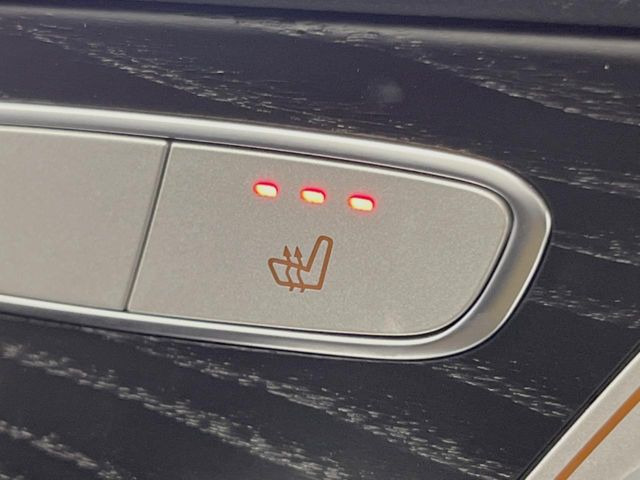 ���t�����g�V�[�g�q�[�e�B���O:�^�]�ȁE����ȋ��ɎO�i�K�Œ��߂��\�ȃV�[�g�q�[�^�[�𑕔����Ă���܂��B�G�߂��킸���K�ɂ��g�p���������܂��B