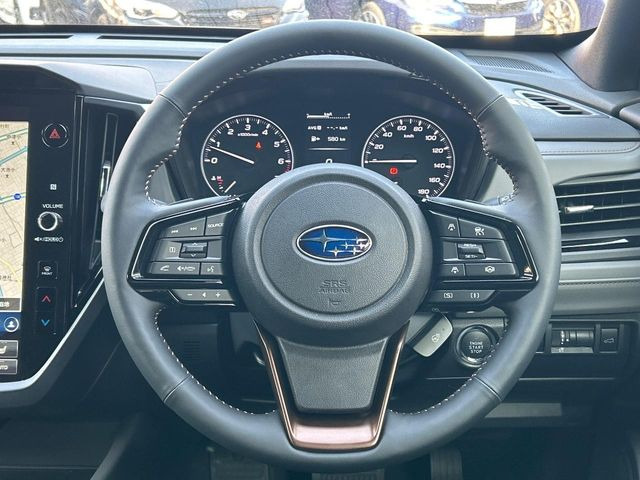 �y�����v�����X�e�A�����O�z�㎿�Ȋv���g�p���邱�ƂŁA��ɂ����������݂ƂĂ��^�]���₷���n���h���ł���