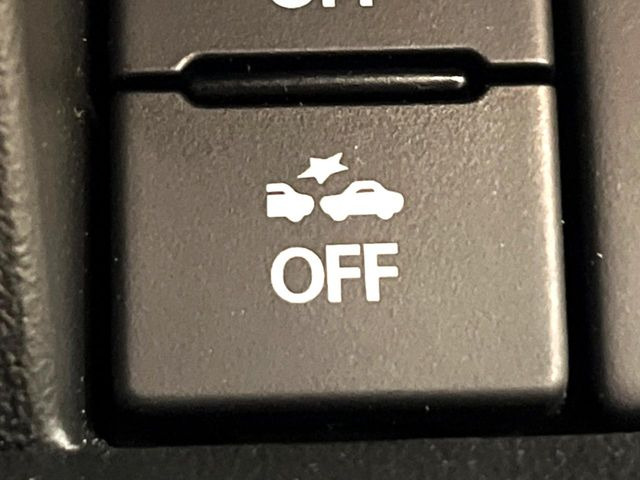 �y�X�Y�L �Z�[�t�e�B�T�|�[�g�z���s���ɑO���̎ԗ�����F�����A�Փ˂������Ȏ��͌x��ƃu���[�L�ŏՓˉ���Ɣ�Q�y�����A�V�X�g�B�����S�Ƀh���C�u�����y���݂��������܂��B