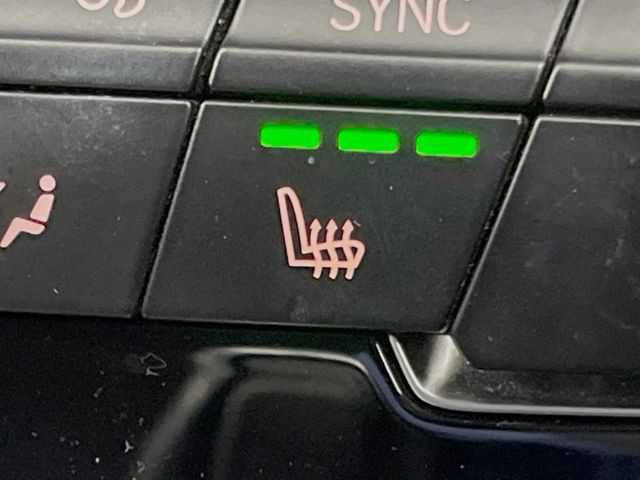 ���t�����g�V�[�g�q�[�e�B���O:�^�]�ȁE����ȋ��ɎO�i�K�Œ��߂��\�ȃV�[�g�q�[�^�[�𑕔����Ă���܂��B�G�߂��킸���K�ɂ��g�p���������܂��B