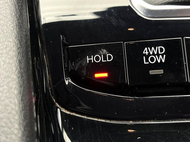 ���I�[�g�z�[���h:�����Ԃɑ�����������Ă���A�d���p�[�L���O�u���[�L�ł��B�M���҂��̍ۂł��u���[�L�𓥂ݑ����Ă����K�v���Ȃ��Ȃ�܂�!