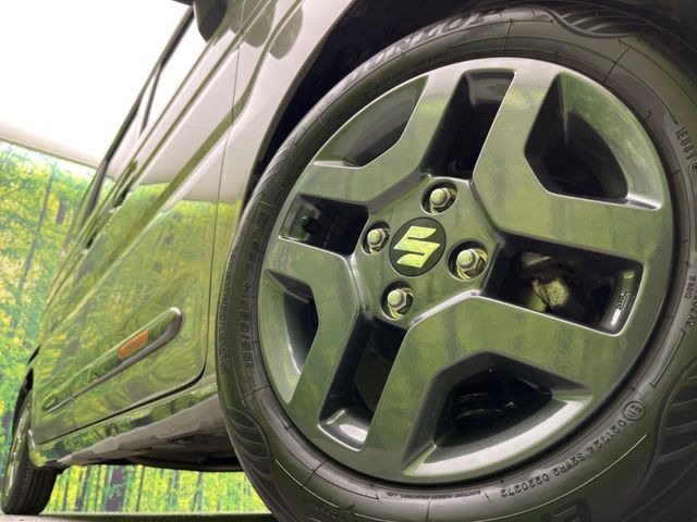 �y����14�C���`�A���~�z�C�[���z�O�ςɃ}�b�`���������A���~�z�C�[���𑕒����Ă���܂��B�e��ЊO�A���~�z�C�[����A�X�^�b�h���X�^�C�����戵�����Ă���܂��B���񂲑��k����������