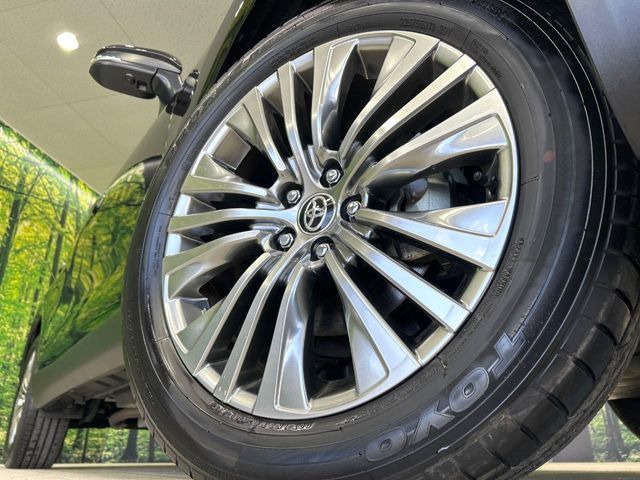 �y����19�C���`�A���~�z�C�[���z�O�ςɃ}�b�`���������A���~�z�C�[���𑕒����Ă���܂��B�e��ЊO�A���~�z�C�[����A�X�^�b�h���X�^�C�����戵�����Ă���܂��B���񂲑��k����������