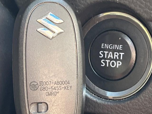 �y�L�[���X�X�^�[�g�V�X�e���z�J�o����|�P�b�g�ɓ��ꂽ�܂܂ł��h�A�̎{���E�������\�ȃX�}�[�g�L�[�𑕔��B�G���W���̃I���E�I�t�����J�M�����o���K�v����������Ƃ��Ă��֗��ł���