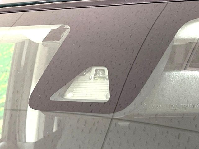 �y�X�}�[�g�A�V�X�g�z���s���ɑO���̎ԗ�����F�����A�Փ˂������Ȏ��͌x��ƃu���[�L�ŏՓˉ���Ɣ�Q�y�����A�V�X�g�B�����S�Ƀh���C�u�����y���݂��������܂��B