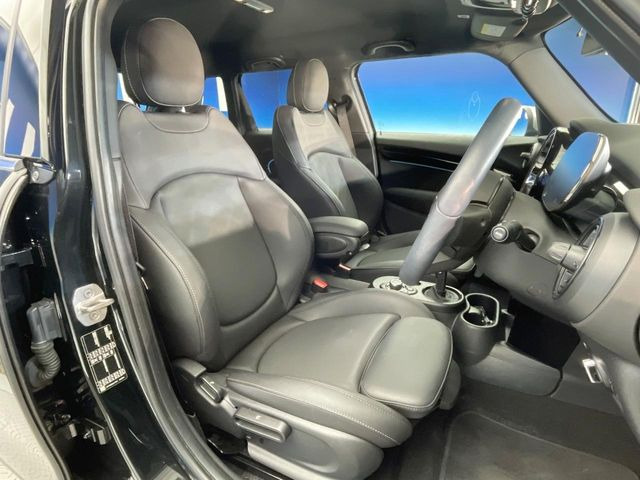 ���V�[�g�̎g�p��:�j��E�ւ�������Ȃ��A�����̒ʂ肫�ꂢ�ȏ�Ԃ��ێ����Ă���܂��B�܂��A�����N���[�j���O�E�R�[�e�B���O�����p�����������܂��B