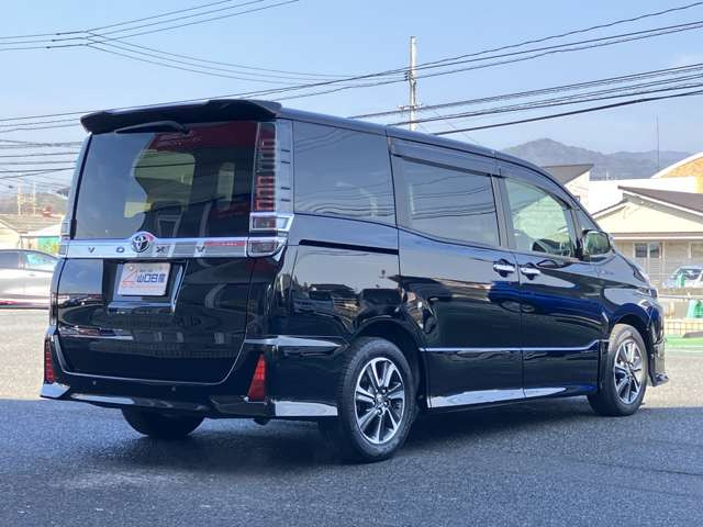 ヴォクシー2.0 ZS 煌III