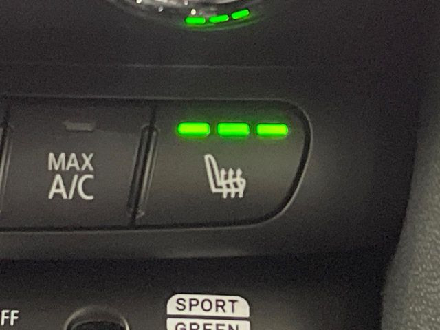 ���t�����g�V�[�g�q�[�e�B���O:�^�]�ȁE����ȋ��ɎO�i�K�Œ��߂��\�ȃV�[�g�q�[�^�[�𑕔����Ă���܂��B�G�߂��킸���K�ɂ��g�p���������܂��B