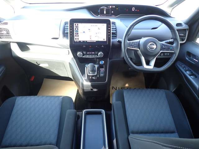 セレナ1.2 e-POWER ハイウェイスターV