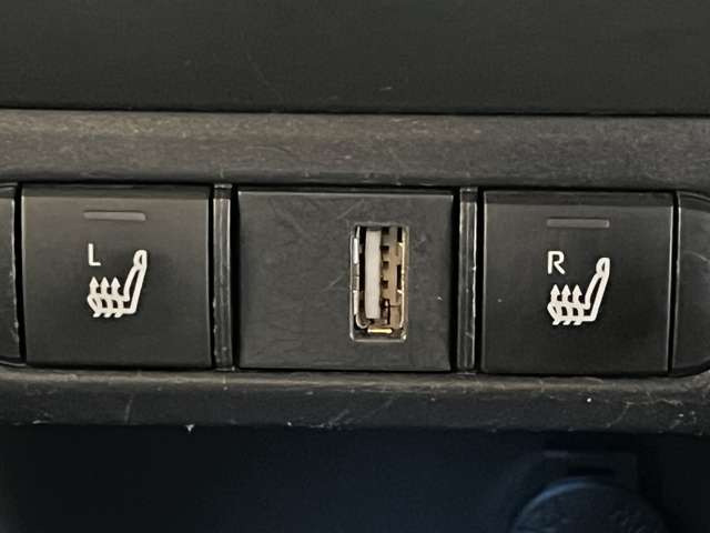 �X�}�z�≹�y�v���C���[��ڑ��\��USB�[�q�t��!