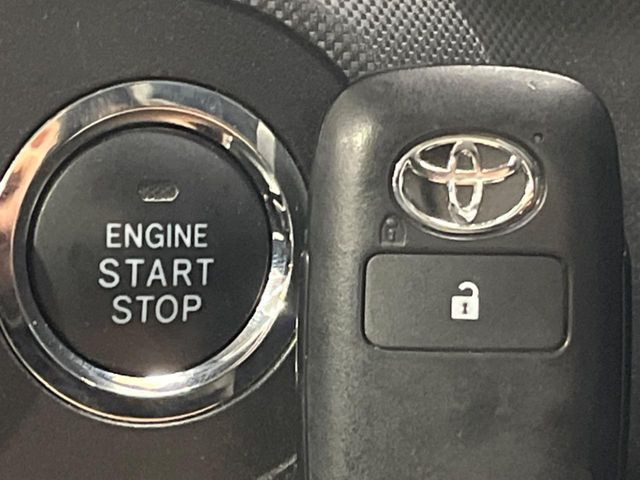 �y�X�}�[�g�L�[�z�J�o����|�P�b�g�ɓ��ꂽ�܂܂ł��h�A�̎{���E�������\�ȃX�}�[�g�L�[�𑕔��B�G���W���̃I���E�I�t�����J�M�����o���K�v����������Ƃ��Ă��֗��ł���