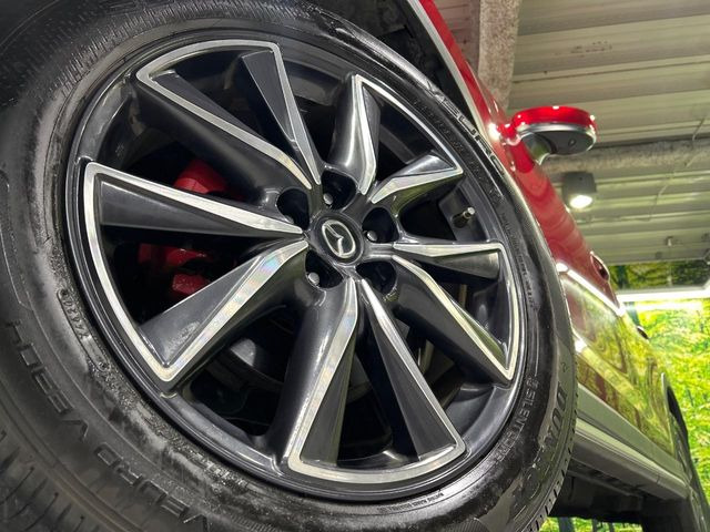 �y����19�C���`�A���~�z�C�[���z�O�ςɃ}�b�`���������A���~�z�C�[���𑕒����Ă���܂��B�e��ЊO�A���~�z�C�[����A�X�^�b�h���X�^�C�����戵�����Ă���܂��B���񂲑��k����������