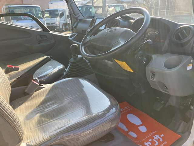 �p�l����V�[�g�͊O���Đ�򂵂Ă���܂����c���o�����ł͂��܂����܂���!