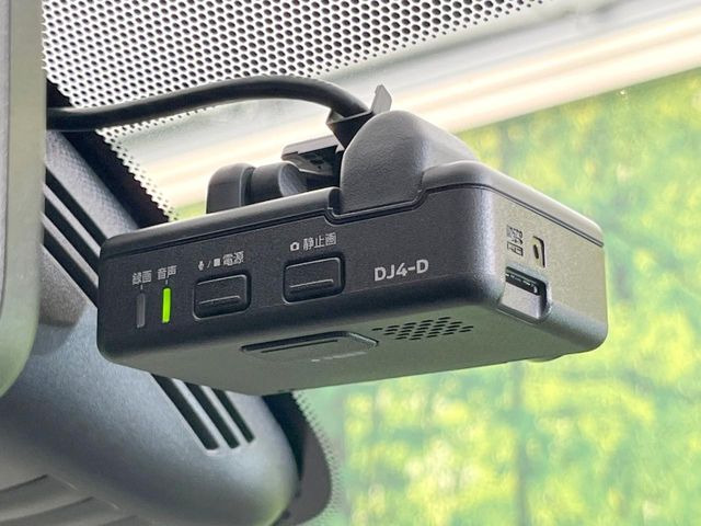 �y�h���C�u���R�[�_�[�z�h���C�u���R�[�_�[����!���s���͂������A������^�]�⎖�̂ɑ��������ہA�f���ŋL�^���A����̃��X�N�ɔ����܂��B���L�^�pSD�J�[�h�͂��q�l�����g�ł��������������K�v������܂��B