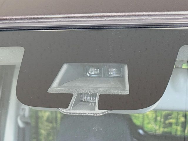 �y�X�Y�L �Z�[�t�e�B�T�|�[�g�z���s���ɑO���̎ԗ�����F�����A�Փ˂������Ȏ��͌x��ƃu���[�L�ŏՓˉ���Ɣ�Q�y�����A�V�X�g�B�����S�Ƀh���C�u�����y���݂��������܂��B