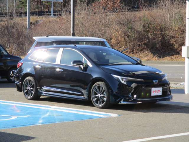 カローラツーリング1.8 ハイブリッド W×B E-Four 4WD