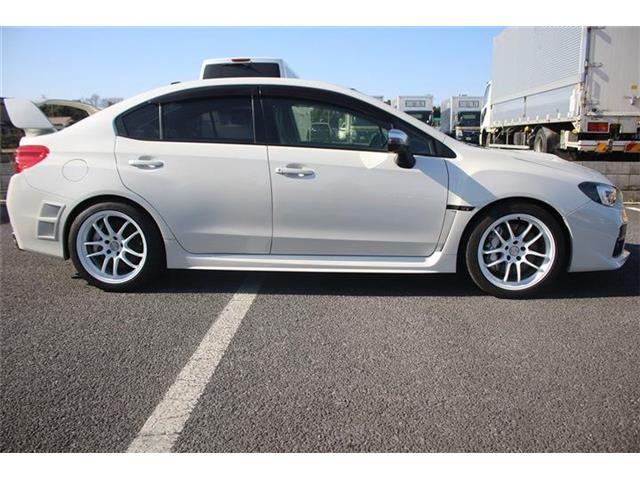 ���Ǝҗl�ւ̔̔��͂��f�肳���Ă��������܂��B �Ԍ������ԗ��̏ꍇ�́A�Ԍ����擾�������x�������z�ŕ\�����Ă���܂��B