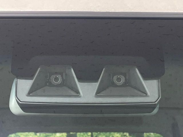 �y�X�}�[�g�A�V�X�g�z���s���ɑO���̎ԗ�����F�����A�Փ˂������Ȏ��͌x��ƃu���[�L�ŏՓˉ���Ɣ�Q�y�����A�V�X�g�B�����S�Ƀh���C�u�����y���݂��������܂��B