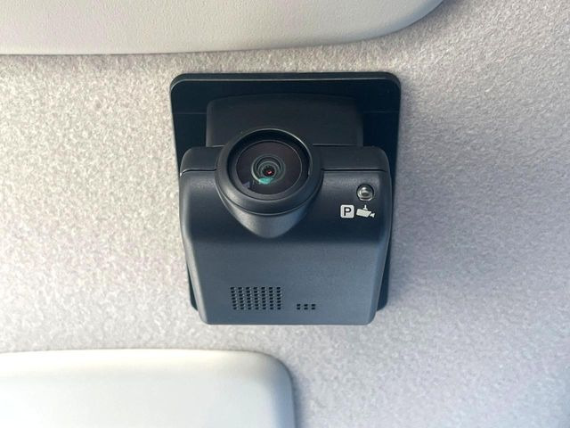 �y�h���C�u���R�[�_�[�z�h���C�u���R�[�_�[����!���s���͂������A������^�]�⎖�̂ɑ��������ہA�f���ŋL�^���A����̃��X�N�ɔ����܂��B���L�^�pSD�J�[�h�͂��q�l�����g�ł��������������K�v������܂��B