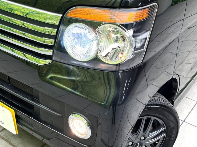 �yLED�w�b�h���C�g�z���V����ԑ��s�����ǍD�Ȏ��E���m�ۂ����S���ĉ^�]�ł��鍂�P�xLED�w�b�h���C�g�𑕔�!�_�����x�������A����d�͂��}�����Ă��܂��B