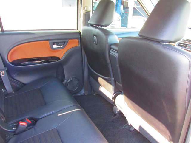 �{�������������肪�Ƃ��������܂��B������̎ԗ��f�ڒ��݌ɂ���!!�����X�̍ۂ͂��A�����肢�v���܂��B