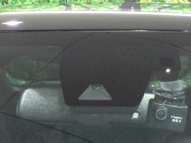 �y�v���N���b�V���Z�[�t�e�B�z�O���̎ԗ��������m���A�Փ˂������Ȏ��͌x��Œ��ӂ𑣂��A�u���[�L�𓥂ޗ͂��T�|�[�g�B�u���[�L�𓥂߂Ȃ������ꍇ�͏Փ˔�Q�y���u���[�L���쓮�A�Փˉ�����T�|�[�g���܂��B