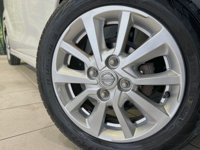 �y����14�C���`�A���~�z�C�[���z�O�ςɃ}�b�`���������A���~�z�C�[���𑕒����Ă���܂��B�e��ЊO�A���~�z�C�[����A�X�^�b�h���X�^�C�����戵�����Ă���܂��B���񂲑��k����������