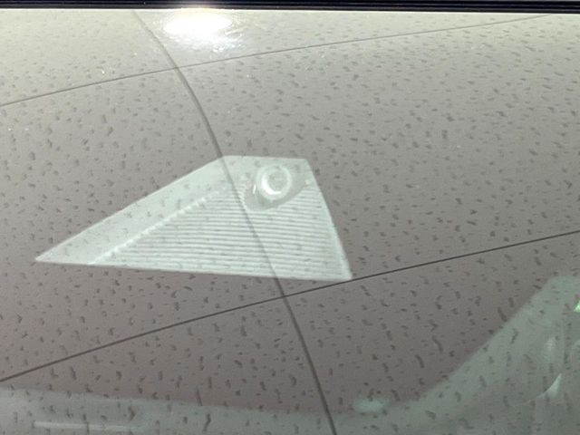 �y�X�}�[�g�V�e�B�u���[�L�T�|�[�g�z�ᑬ���s���ɑO���̎ԗ�����F�����A�Փ˂������Ȏ��͌x��ƃu���[�L�ŏՓˉ���Ɣ�Q�y�����A�V�X�g�B�����S�Ƀh���C�u�����y���݂��������܂��B