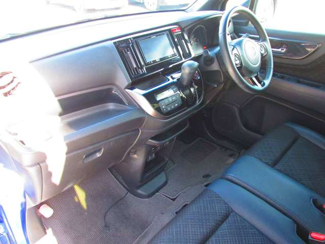 �{�������������肪�Ƃ��������܂��B������̎ԗ��f�ڒ��݌ɂ���!!�����X�̍ۂ͂��A�����肢�v���܂��B